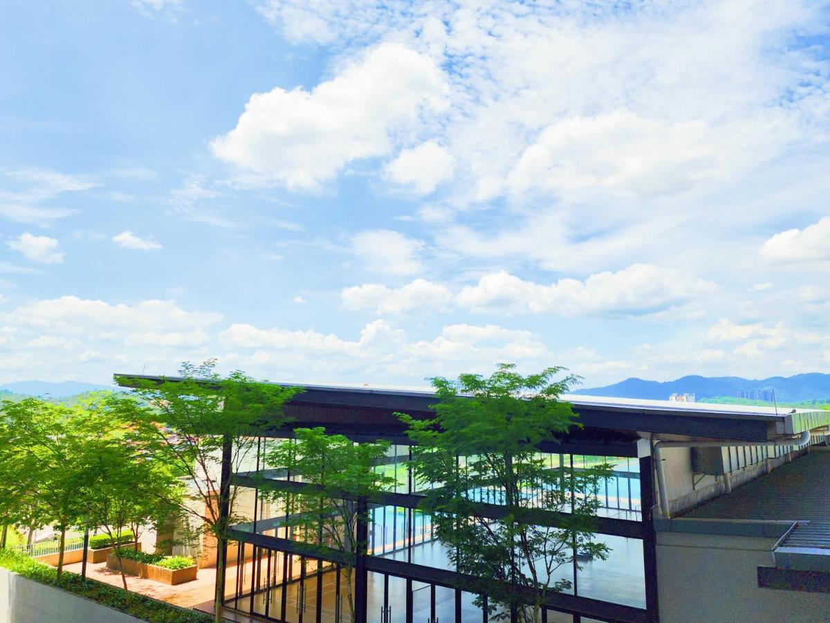 Klia Lili Residensi 5 Plus 2 Pax With Splendid Pool Nilai Dış mekan fotoğraf