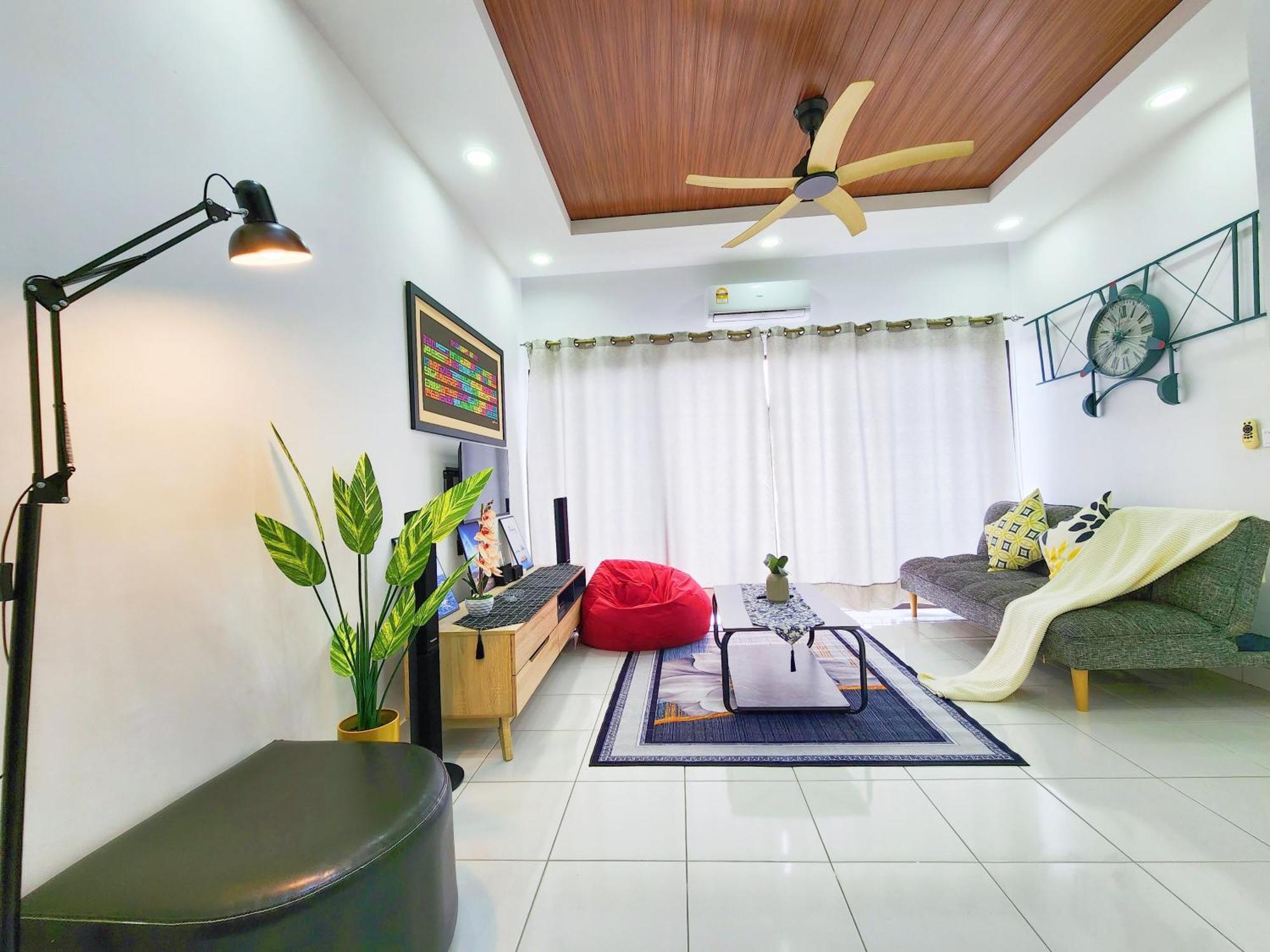 Klia Lili Residensi 5 Plus 2 Pax With Splendid Pool Nilai Dış mekan fotoğraf